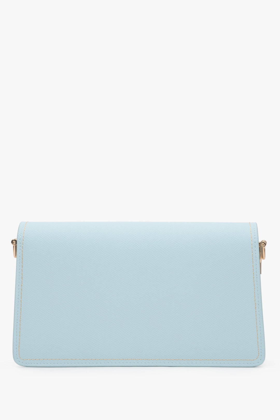 Rückansicht der kompakten hellblauen Damen-Schultertasche von Estro.