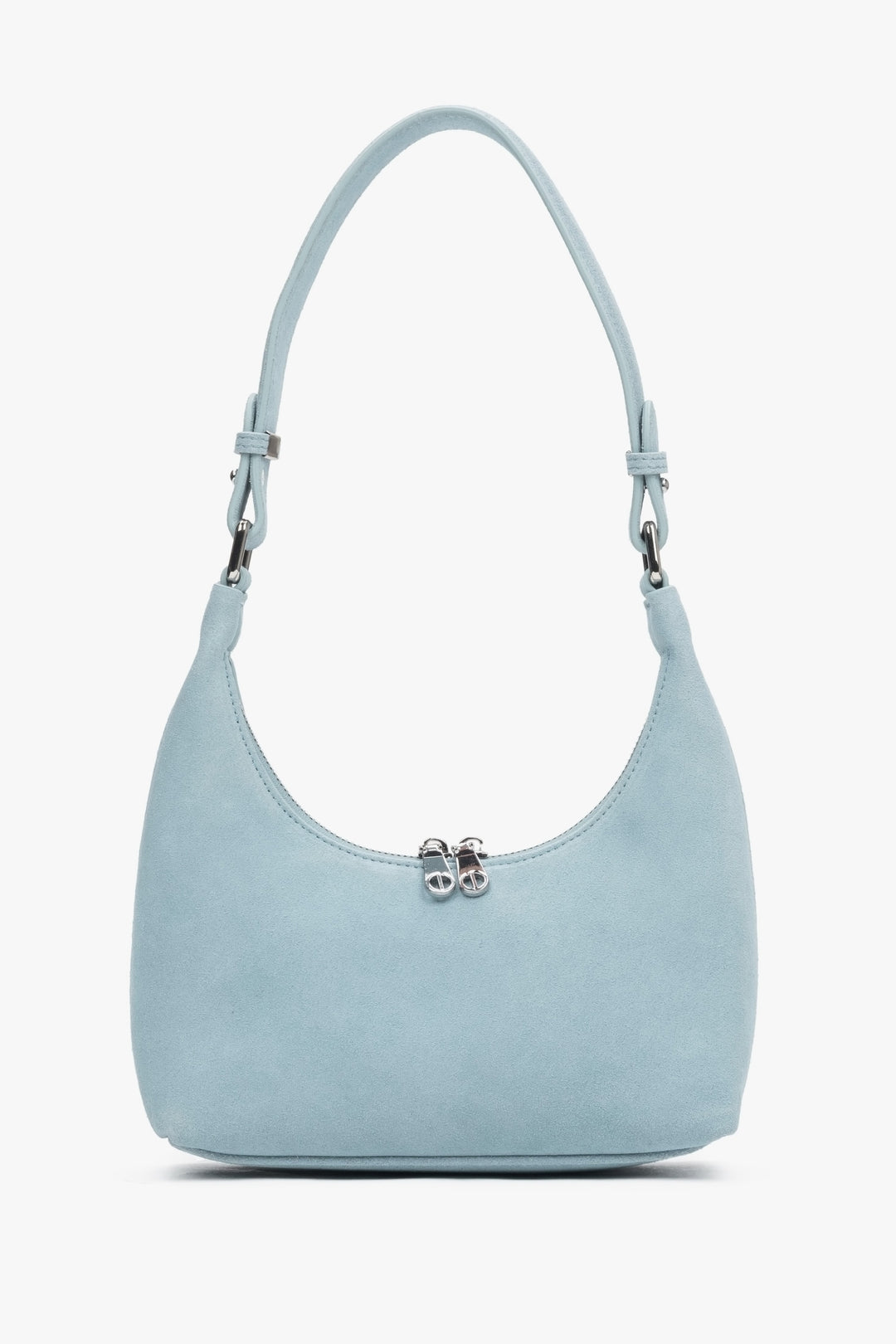 Hellblaue Damen-Schultertasche aus Velours in Halbmond-Form.