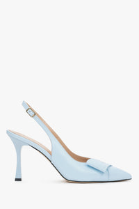 Hellblaue Damen-Slingback-Pumps aus echtem Leder in seitlicher Ansicht