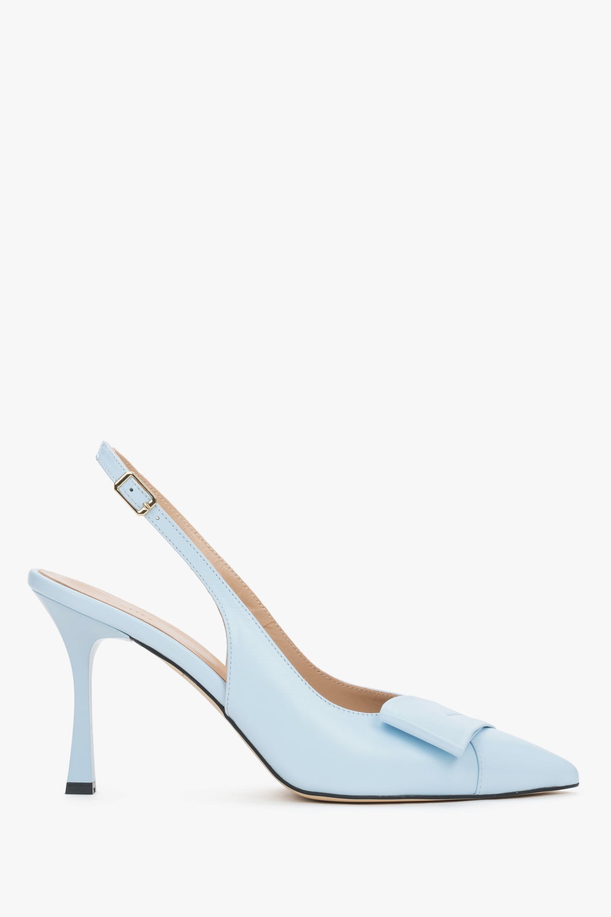 Hellblaue Damen-Slingback-Pumps aus echtem Leder in seitlicher Ansicht
