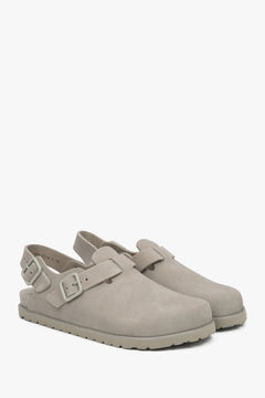 Hellgraue Velours-Clogsandalen für Damen von Estro.