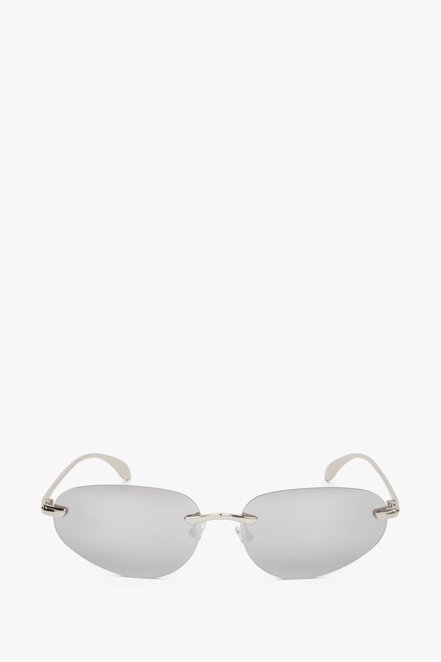 Frontansicht der hellgrauen schmalen rahmenlosen Damen-Sonnenbrille.
