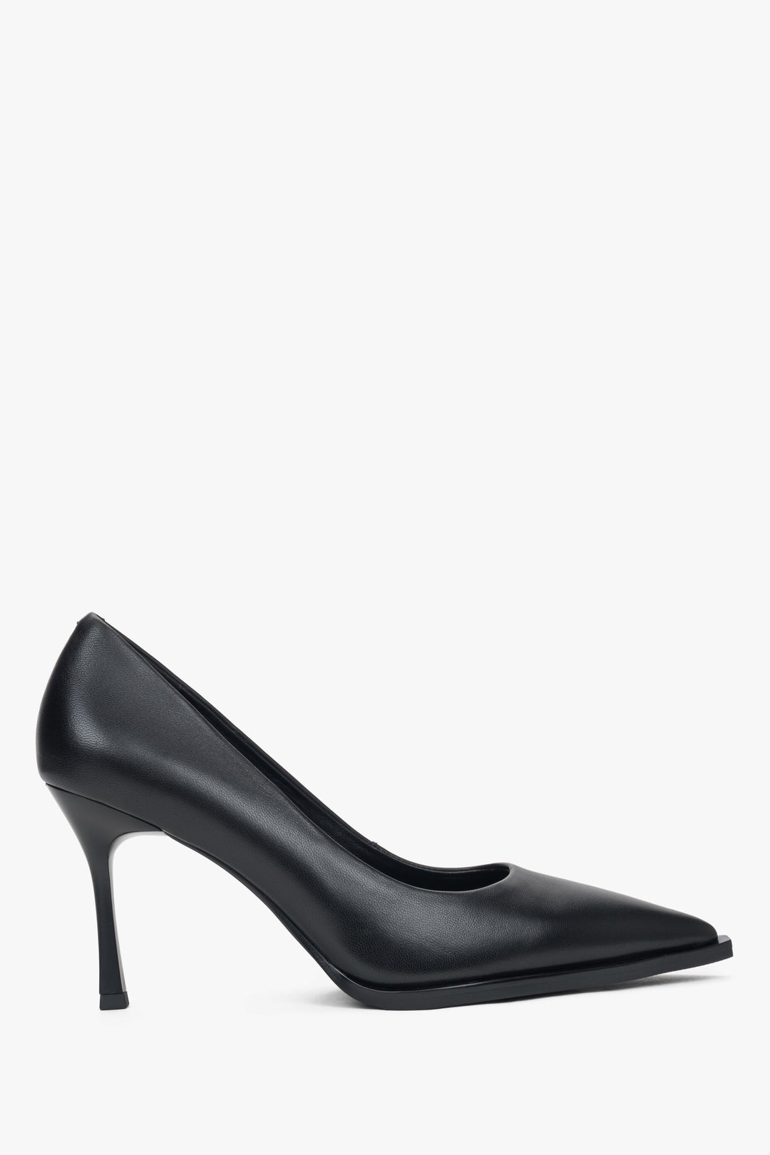 Elegante Damen-Pumps aus dunkelbraunem Echtleder in spitzer Form Estro ER00115740.