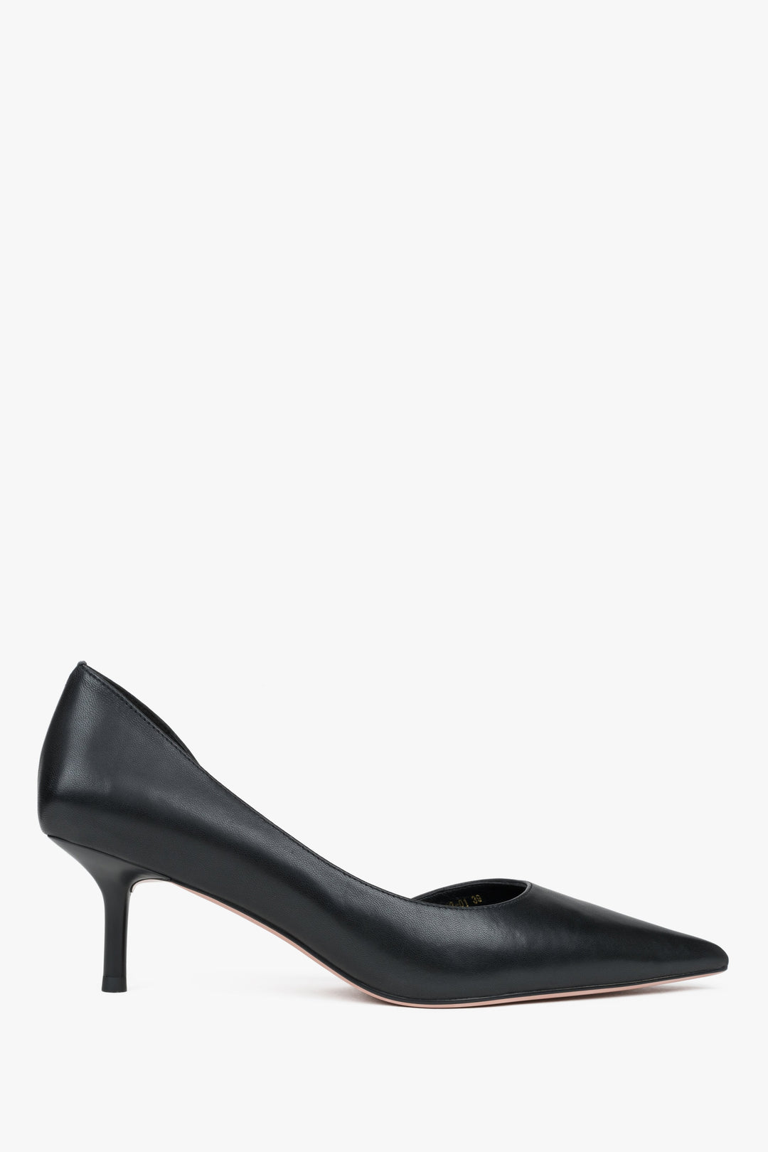 Klassische schwarze Schuhe mit niedrigem Absatz aus echtem Leder Estro ER00116979.