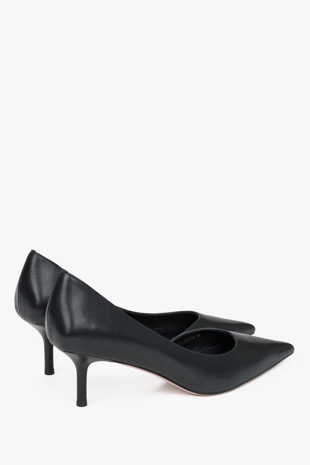 Echtes Leder: Klassische schwarze Schuhe von Estro mit niedrigem Absatz.