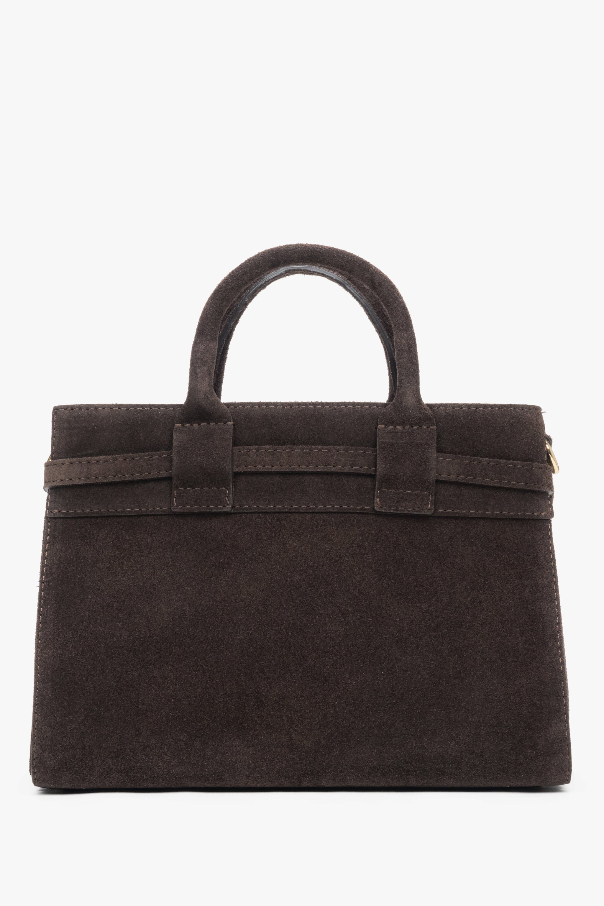 Rückwärtige Ansicht der eleganten dunklen Velours-Handtasche