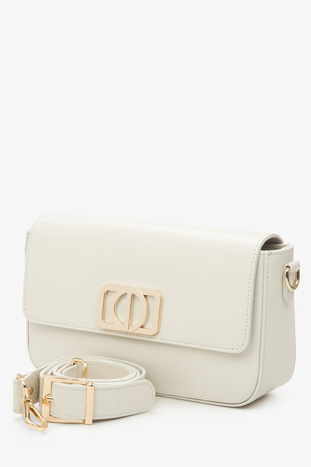 Kleine Damen-Baguette-Tasche in milchig-beiger Farbe.