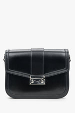Kleine schwarze Damenhandtasche aus echtem Leder mit silberner Hardware Estro ER00113899.