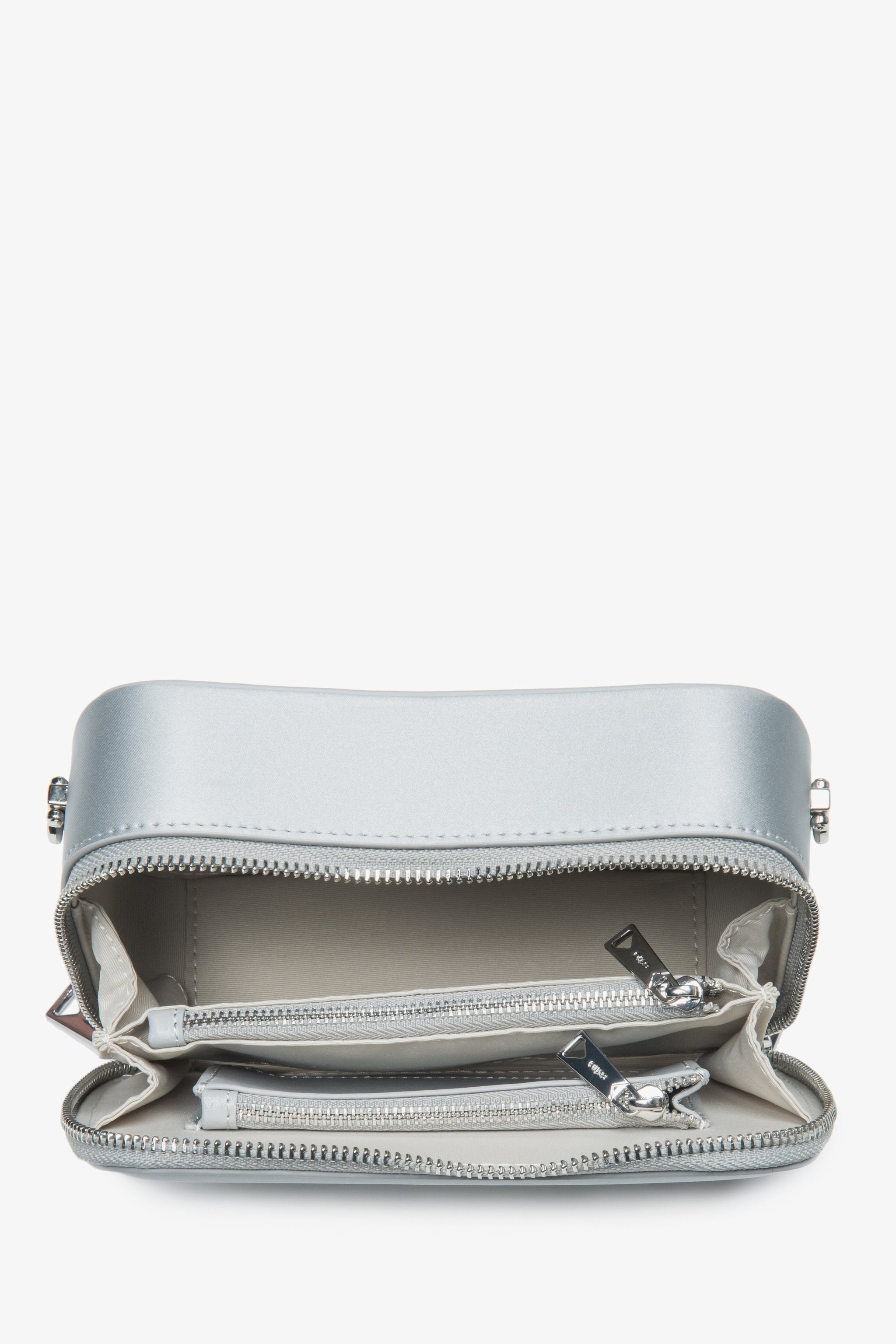 Kleine silberne Damen-Schultertasche mit Kette Estro ER00116810