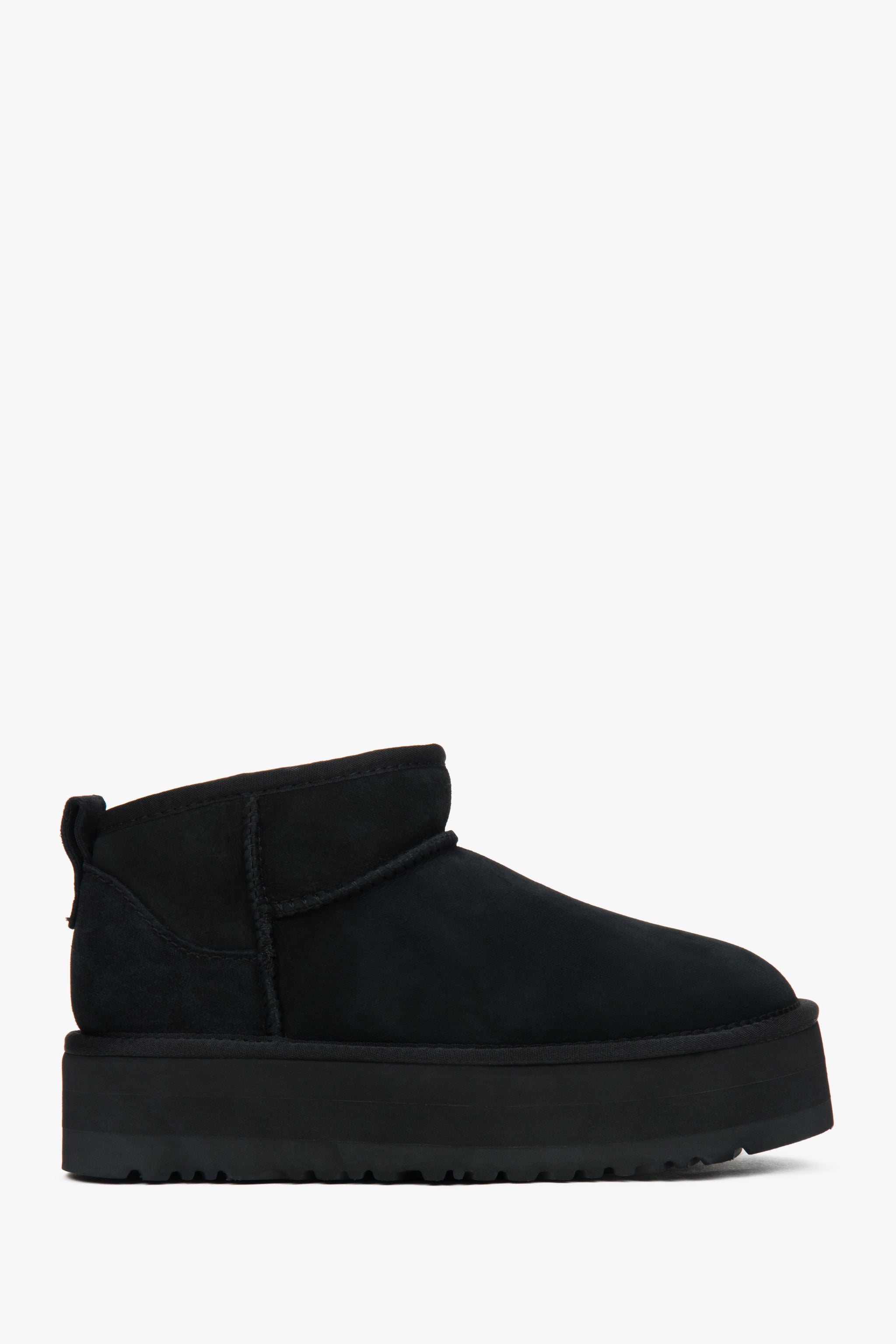 Kurze schwarze Damen-Schneestiefel aus echtem Velours mit warmem Fellfutter Estro ER00117611.