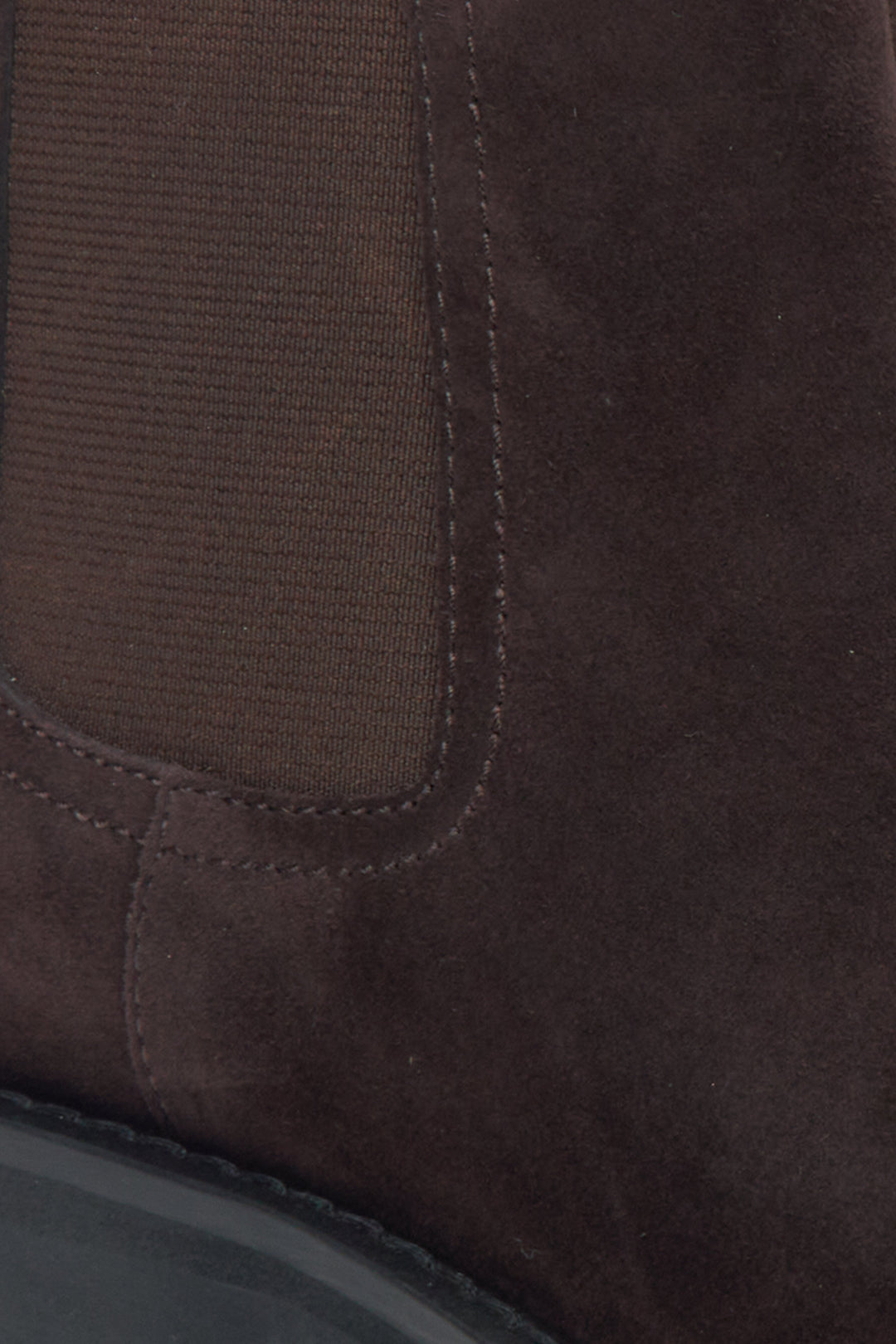 Estro Women’s Low Chelsea Boots in Dark Brown, crafted from genuine velour – detailed view.