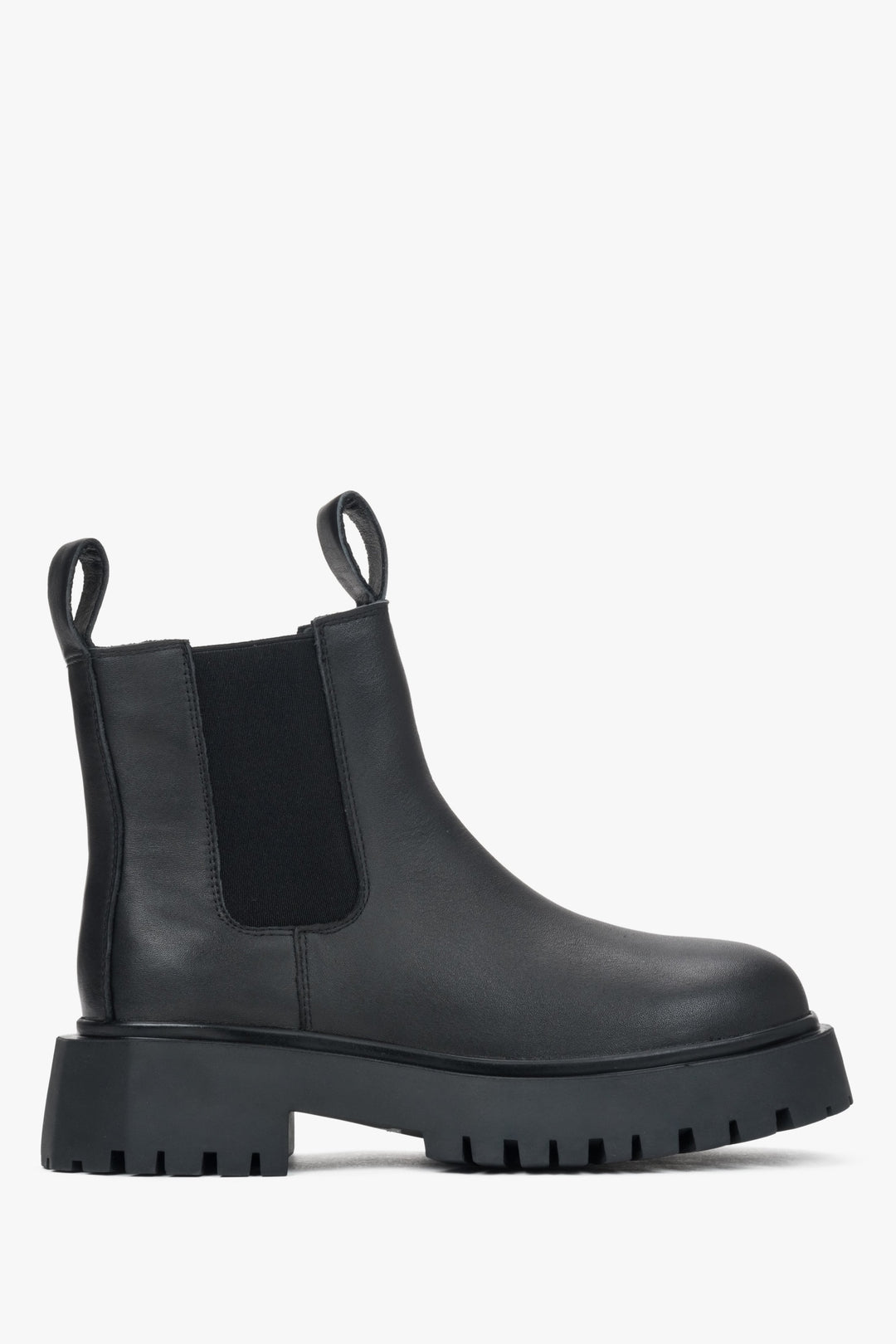 Kurzer schwarzer Damen-Chelsea-Boot aus echtem Leder Estro ER00116066.