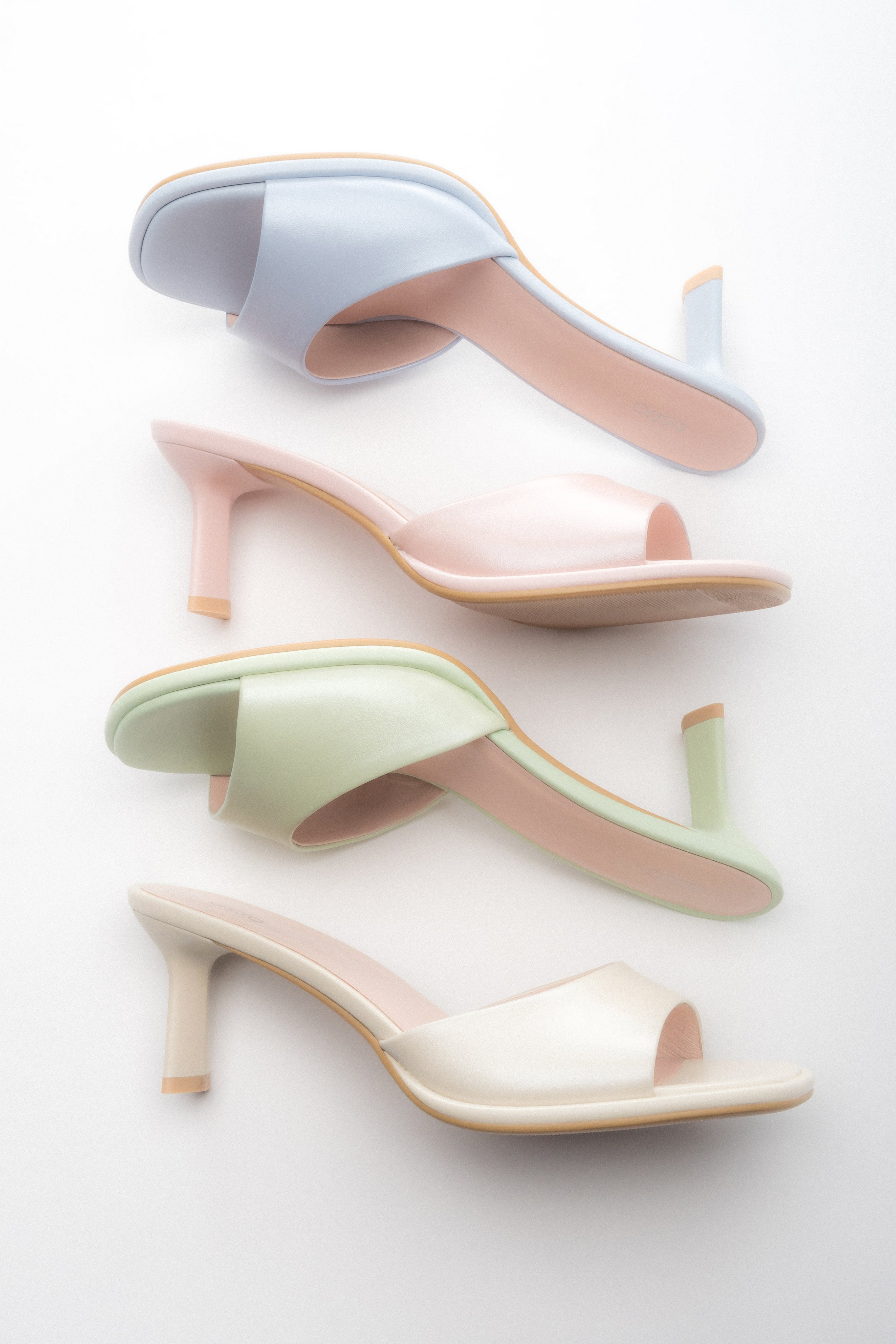 Leder-Mules für Damen mit Absatz.