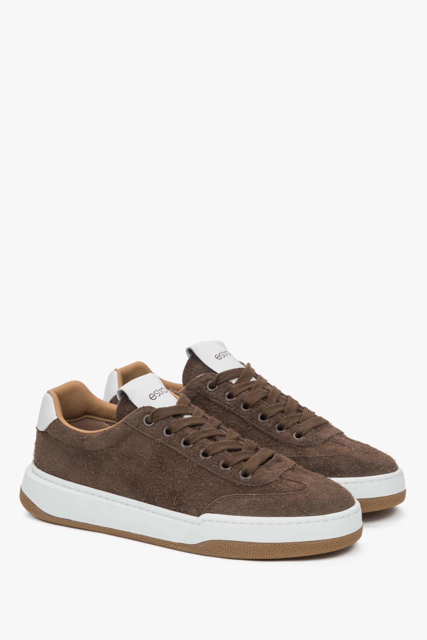 Damen-Sneaker Dunkelbraun aus Echtem Velours mit Flexibler Sohle Estro ER00116902