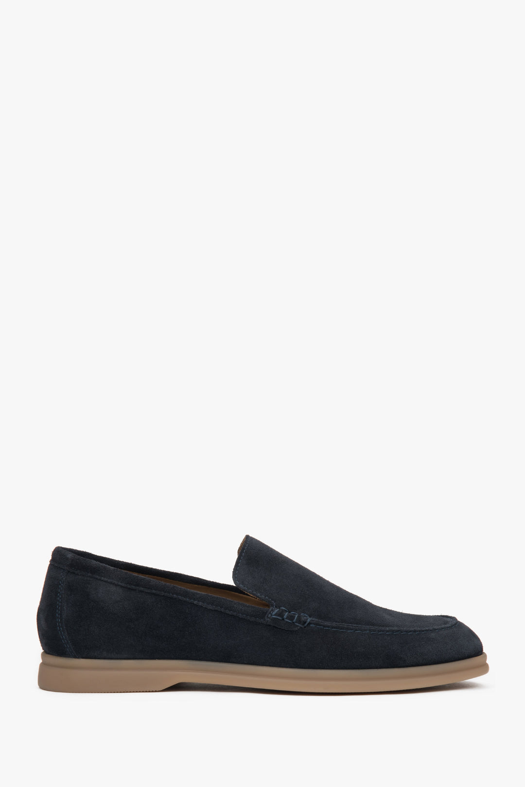 Elegante Herren-Loafer aus marineblauem Veloursleder – eine stilvolle Wahl für jeden Anlass. Estro ER00117031