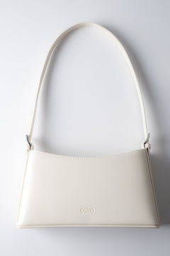Milchbeige Damen-Schultertasche aus Echtleder Estro ER00119794
