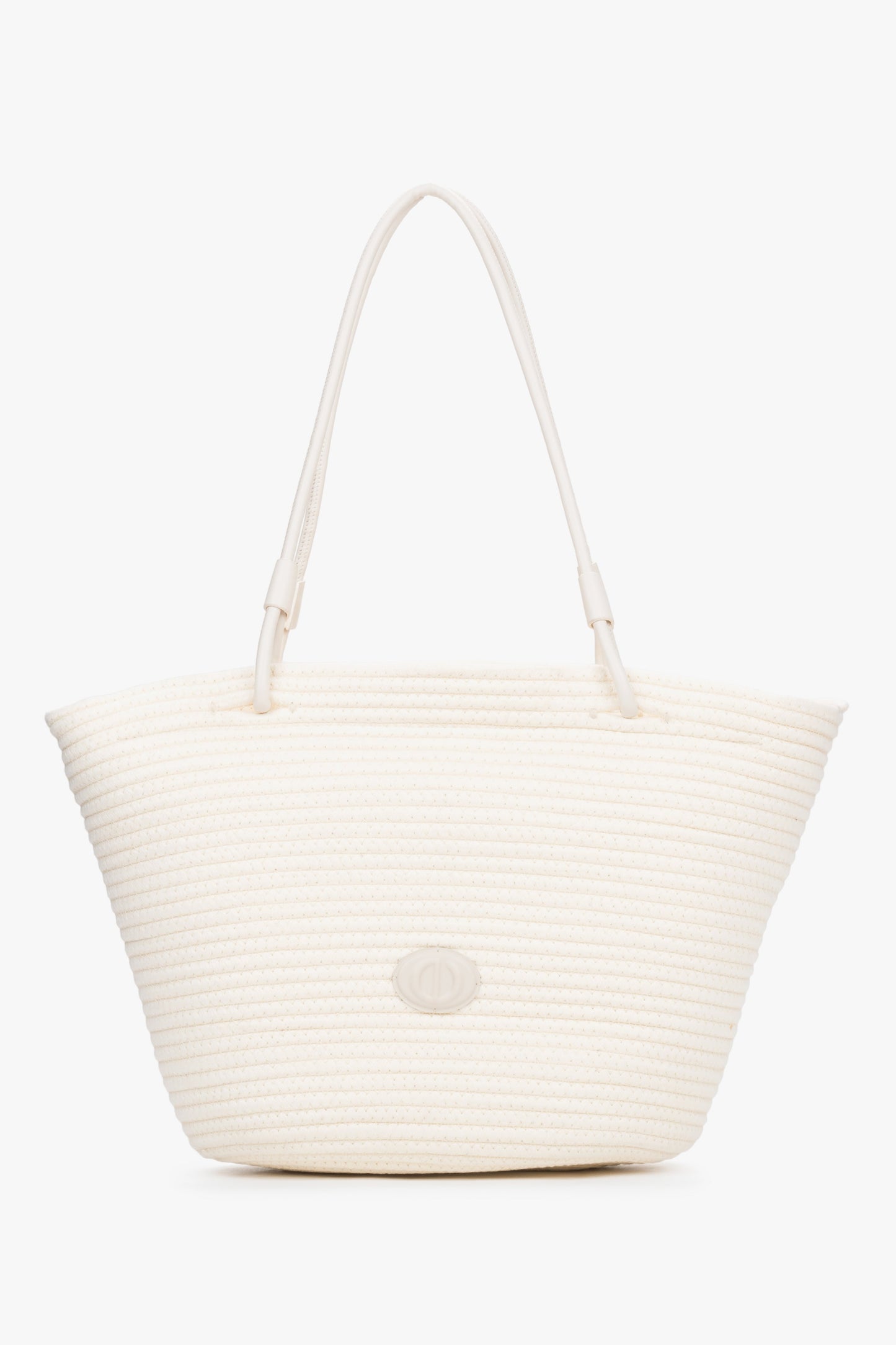 Frontansicht der milchbeigen Damen-Shopper-Tasche auf weißen Hintergrund