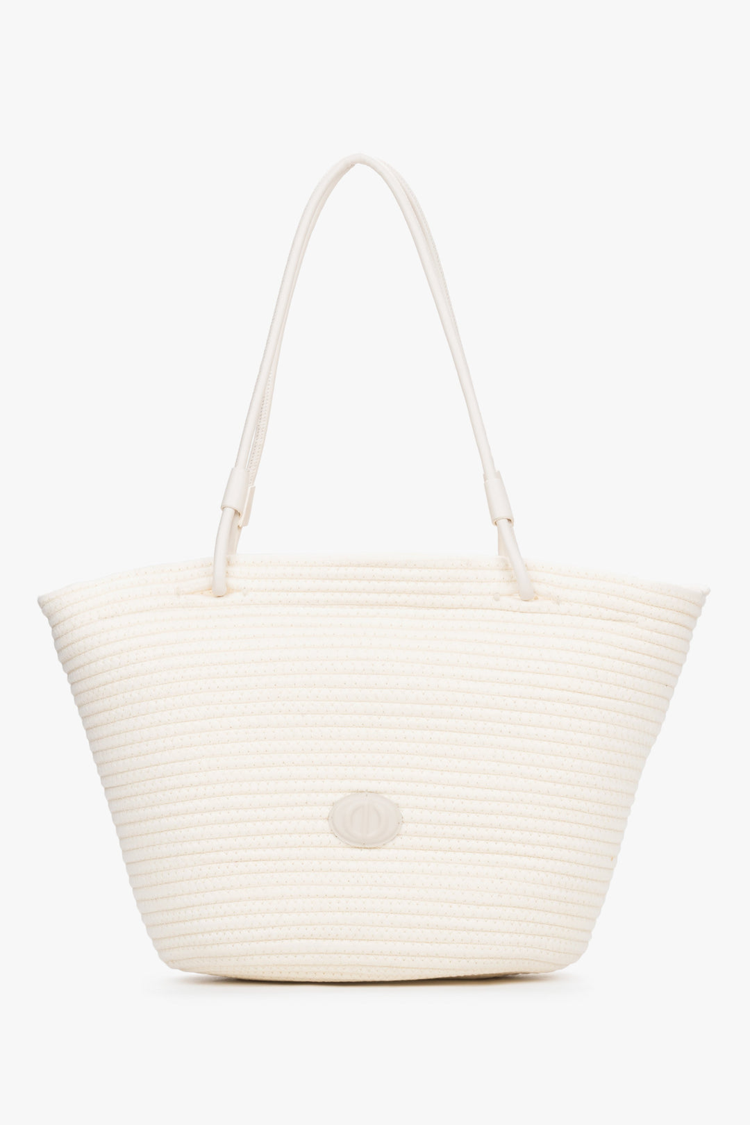 Frontansicht der milchbeigen Damen-Shopper-Tasche auf weißen Hintergrund