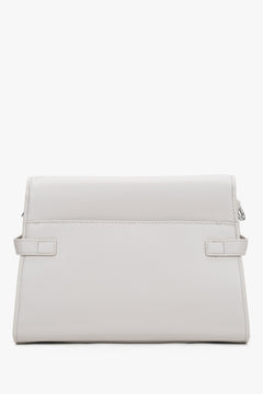 Milchbeige kleine Damen-Schultertasche aus echtem Leder in Rückansicht