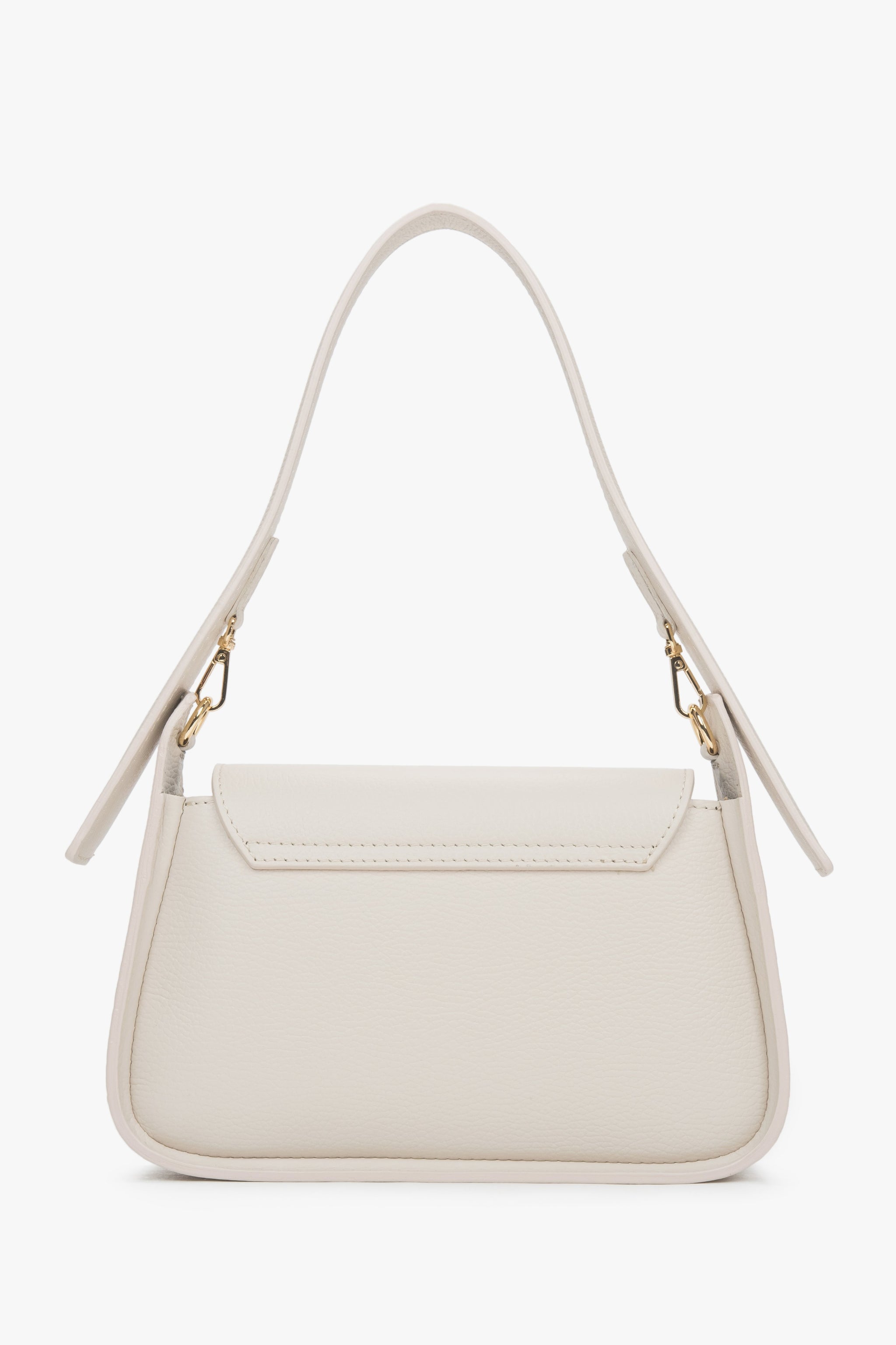 Rückansicht der minimalistischen milchbeigen Ledertasche von Estro