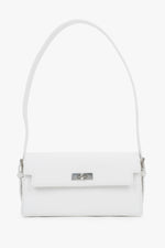 Milchweiße Damen-Schultertasche aus Leder in Vorderansicht