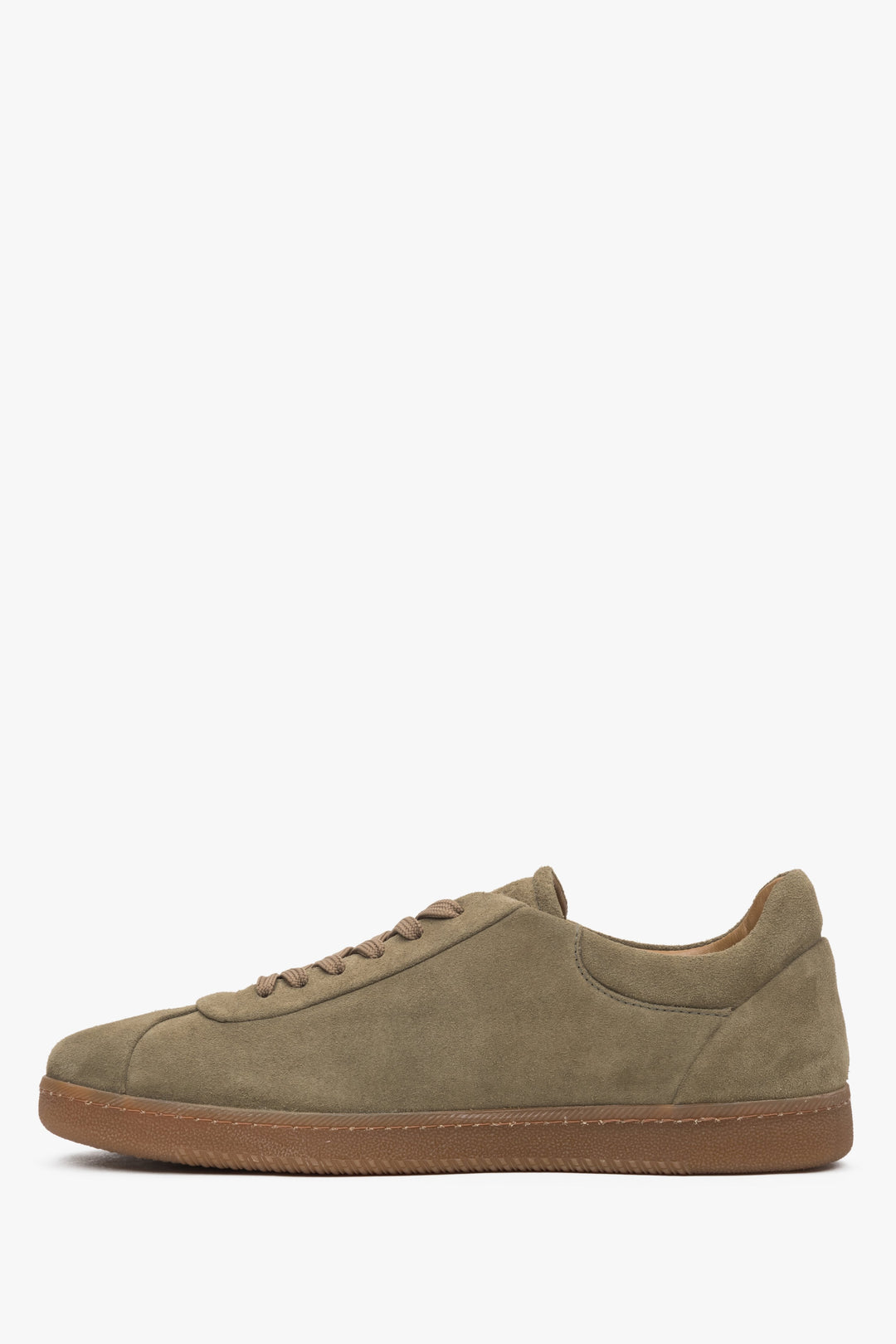 Premium Sneaker von Estro aus Echtvelours in angesagtem Khaki.
