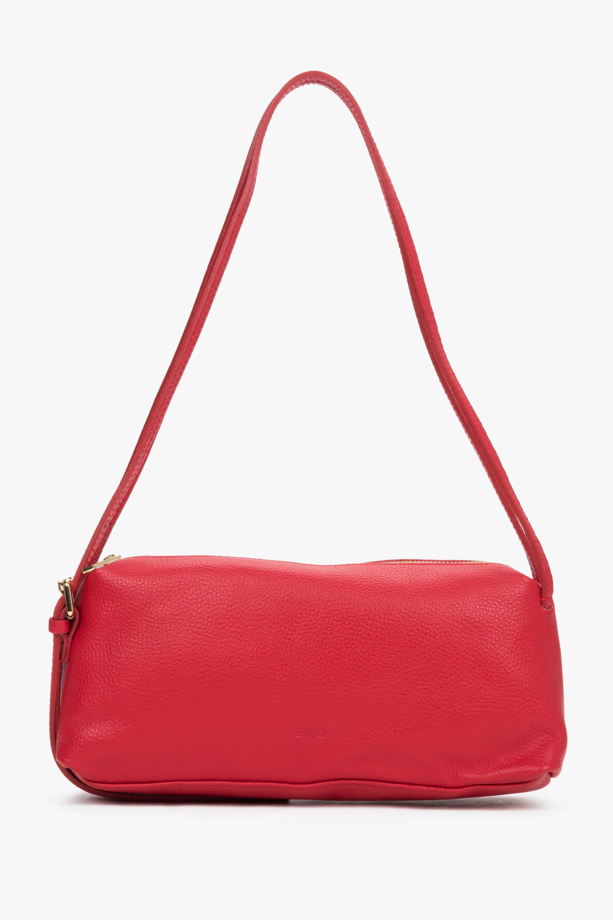 Direkte Frontalansicht der roten Schultertasche, die die horizontale Silhouette zeigt