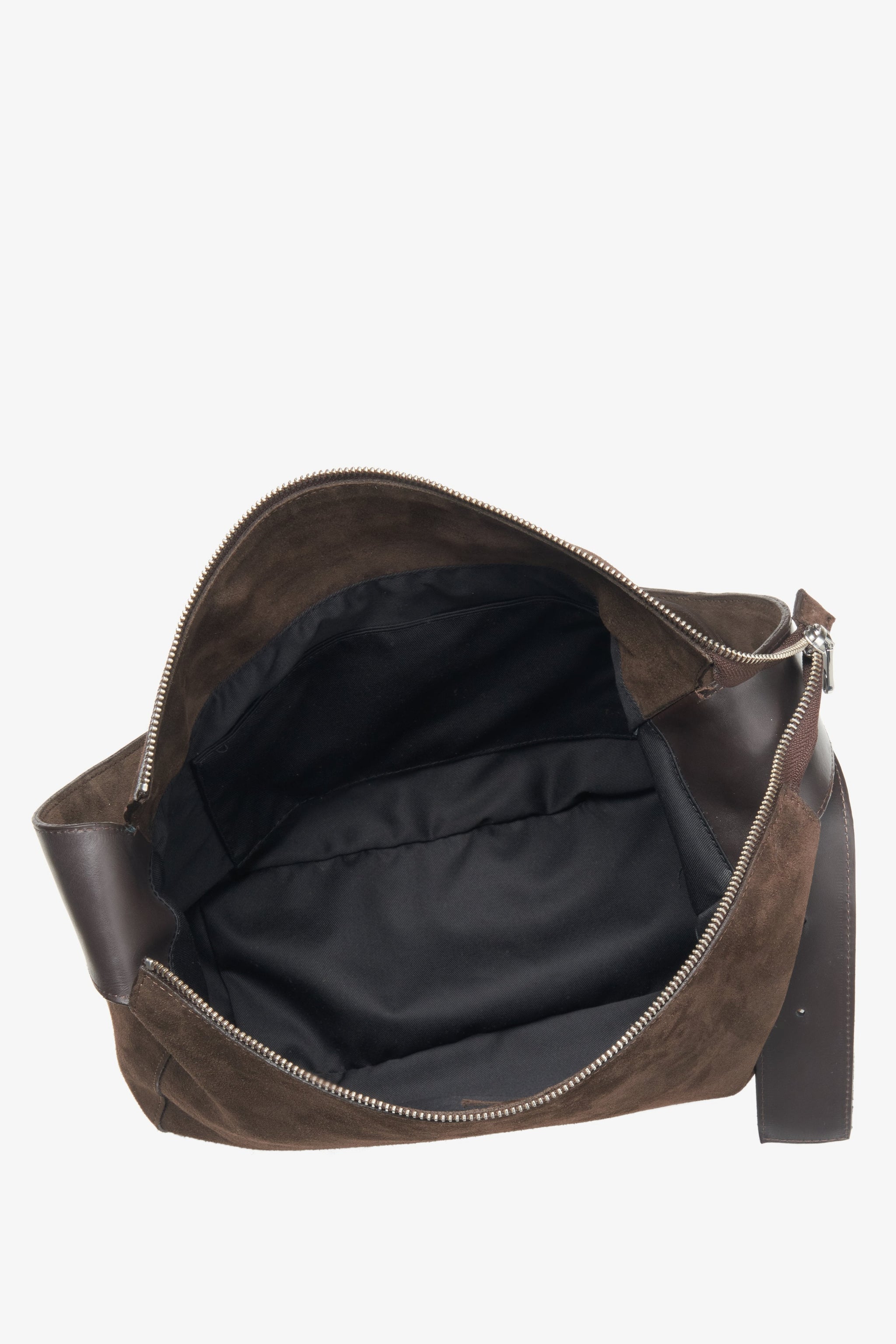 Sattelbraune Damen-Umhängetasche aus edlem italienischem Velours Estro ER00116221.