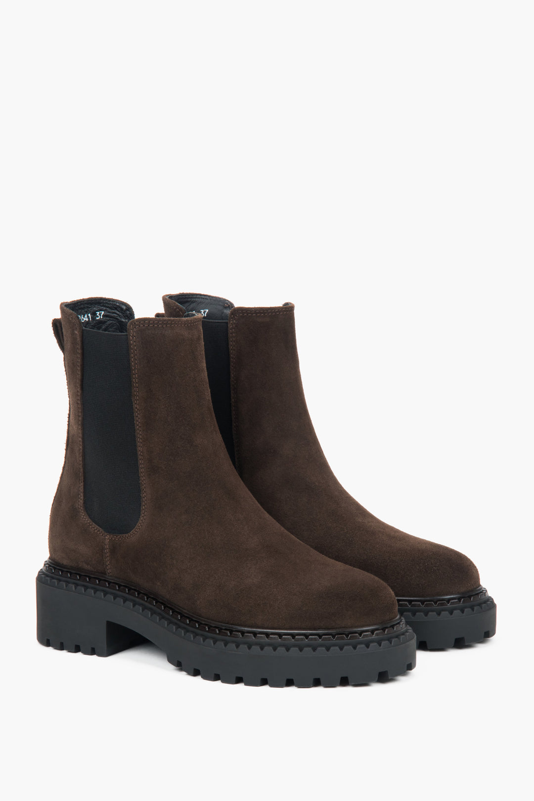 Damen Plateau-Chelsea-Boots in Sattelbraun, gefertigt aus echtem italienischem Premium-Velours.