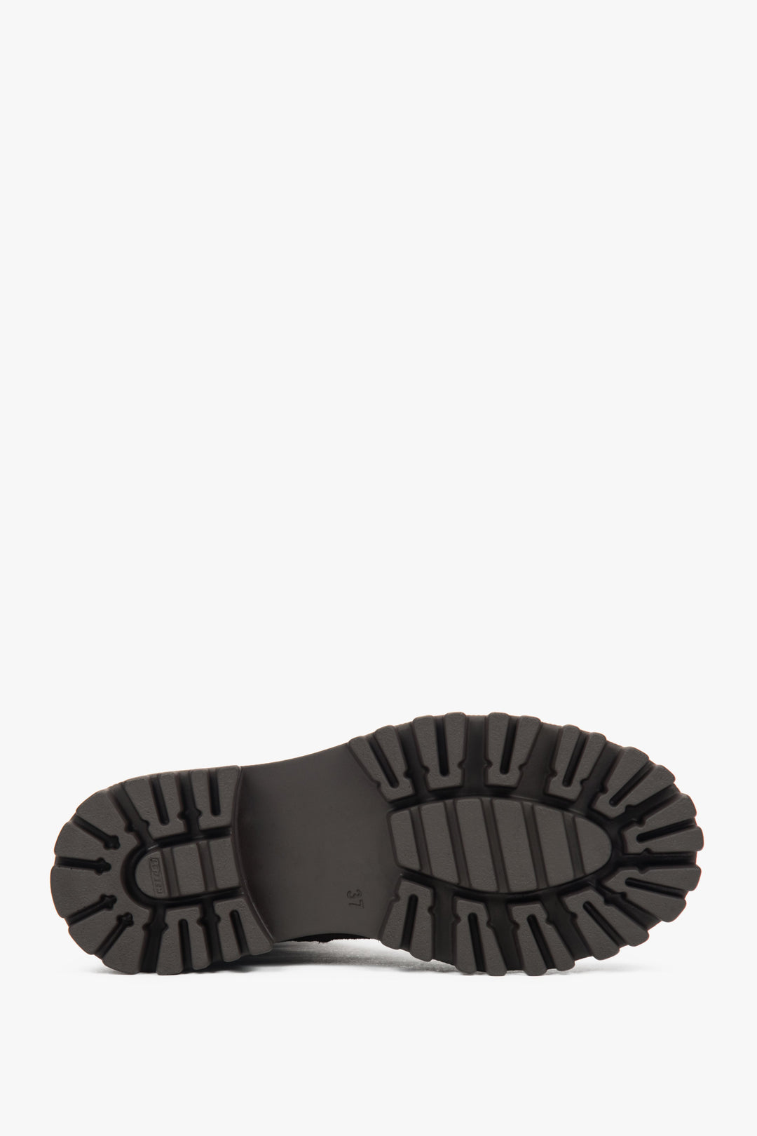 Luxuriös weiche Velours-Stiefeletten in einem warmen Braunton für ganztägigen Tragekomfort.