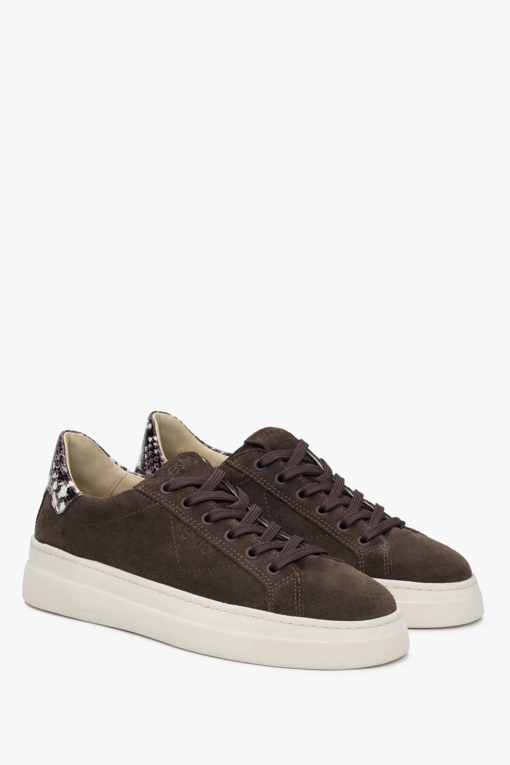 Damen-Sneaker von Estro – Sattelbraun, Animal-Print, italienisches Velours.