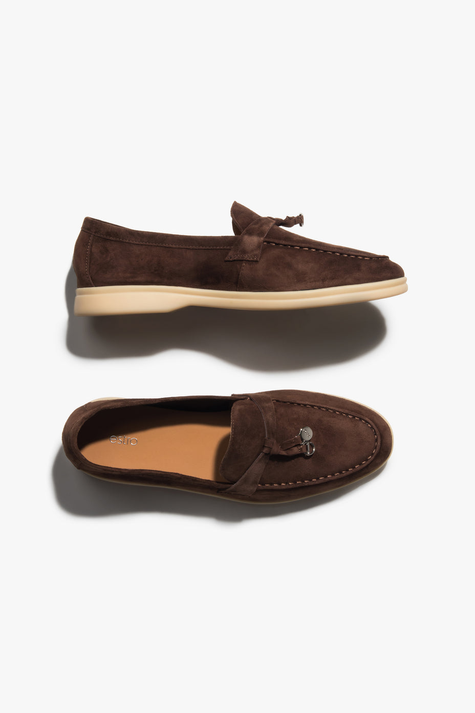 Dunkelbraune Velours Mokassins für Damen mit Zierquaste Estro ER00113569