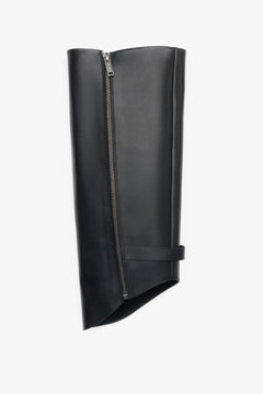 Detailaufnahme des verdeckten Reißverschluss-Systems zur Verbindung von Stiefelette und Schaft 