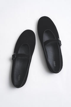 Damen-Ballerinas in Schwarz mit Schnalle aus weichem echtem Veloursleder Estro ER00116951