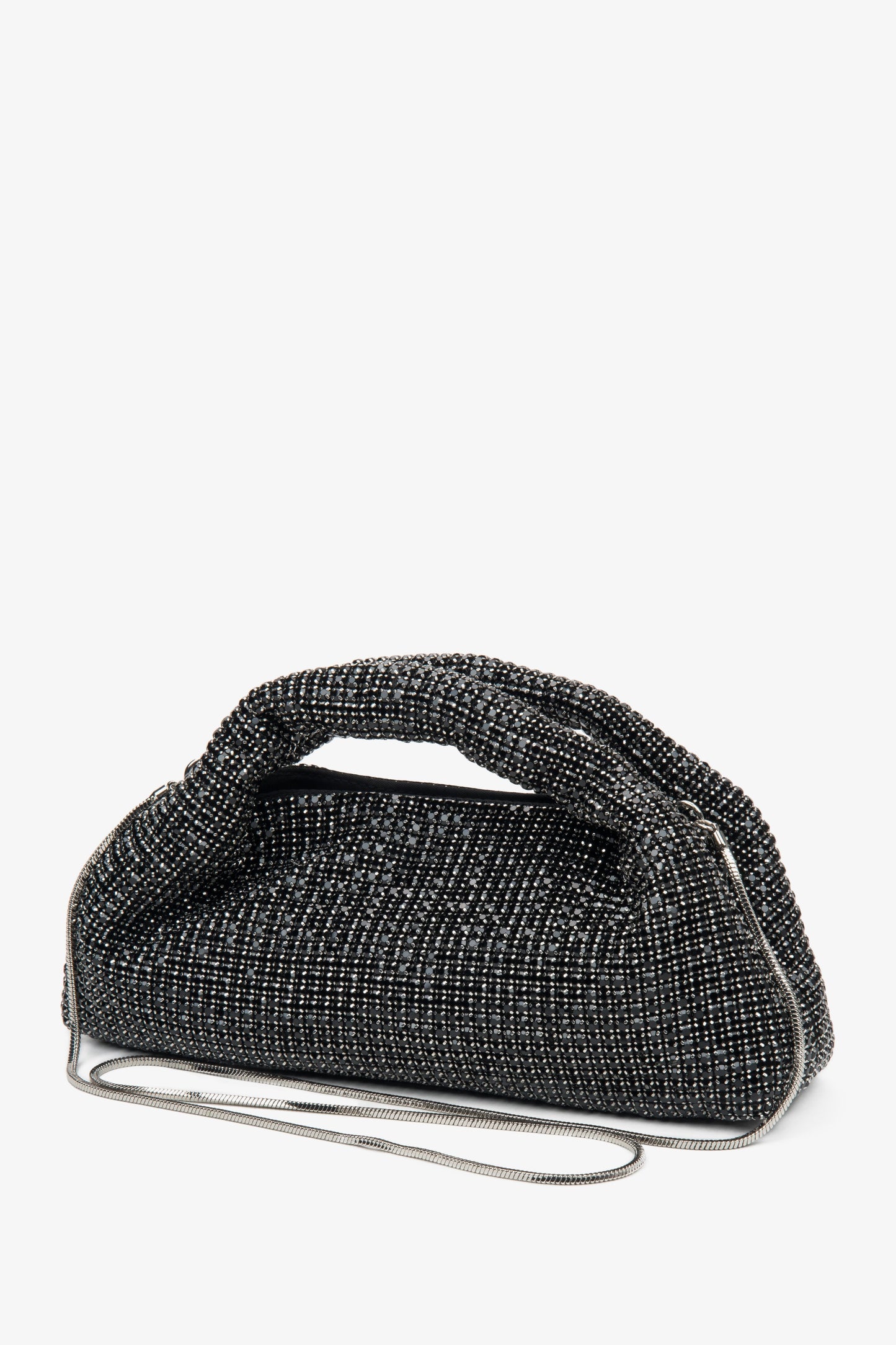 Schwarze Abendtasche von Estro, verziert mit funkelnden Kristallen und einem einzigartigen strukturierten Henkel.