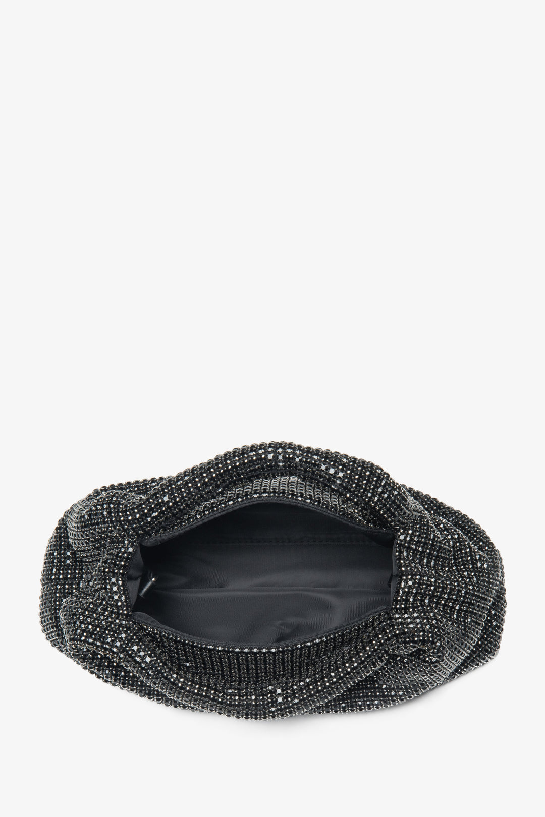 Schwarze Abendtasche für Damen von Estro, mit luxuriösen Kristallen und einem auffälligen strukturierten Henkel.
