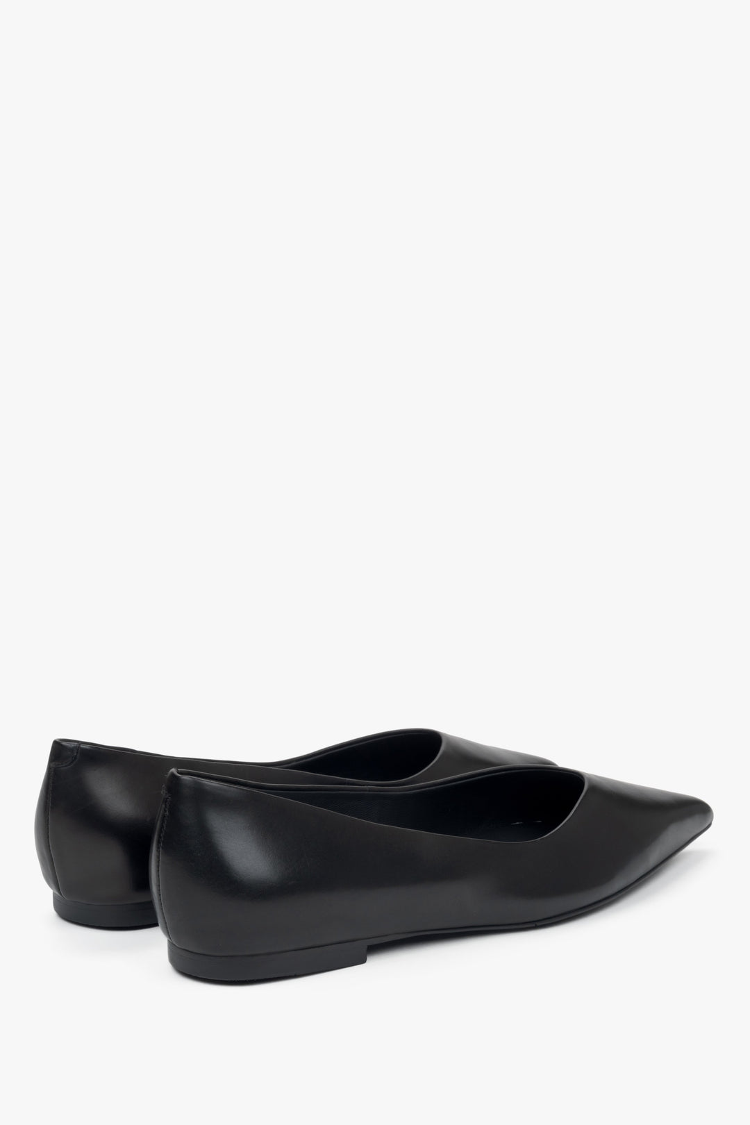 Schwarze Lederschuhe für Damen mit Schlupfdesign Estro ER00115896