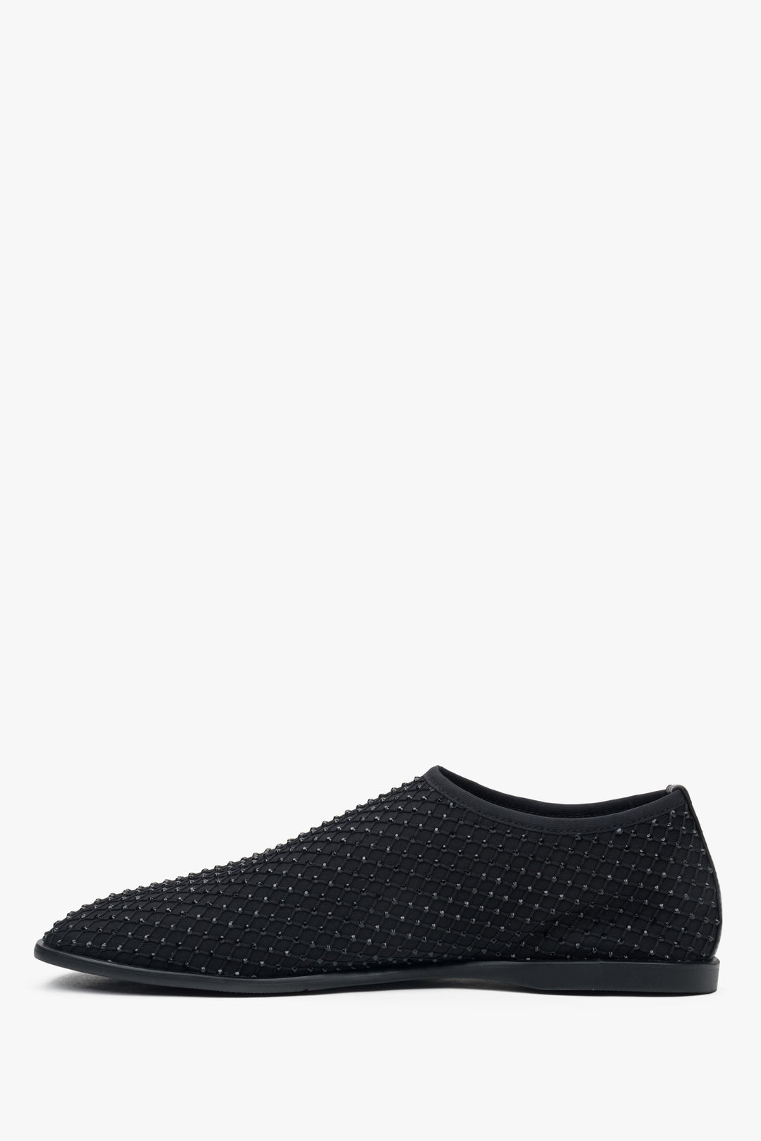 Seitliche Ansicht der schwarzen Mesh-Ballerinas mit Strass, Estro ER00117210