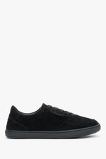 Flache Profilansicht der schwarzen Velours-Sneaker im Barefoot-Design für Damen 