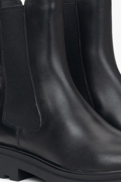 Schwarze Leder Chelsea Stiefeletten mit softem Schaft und leichtem Futter Estro ER00116137