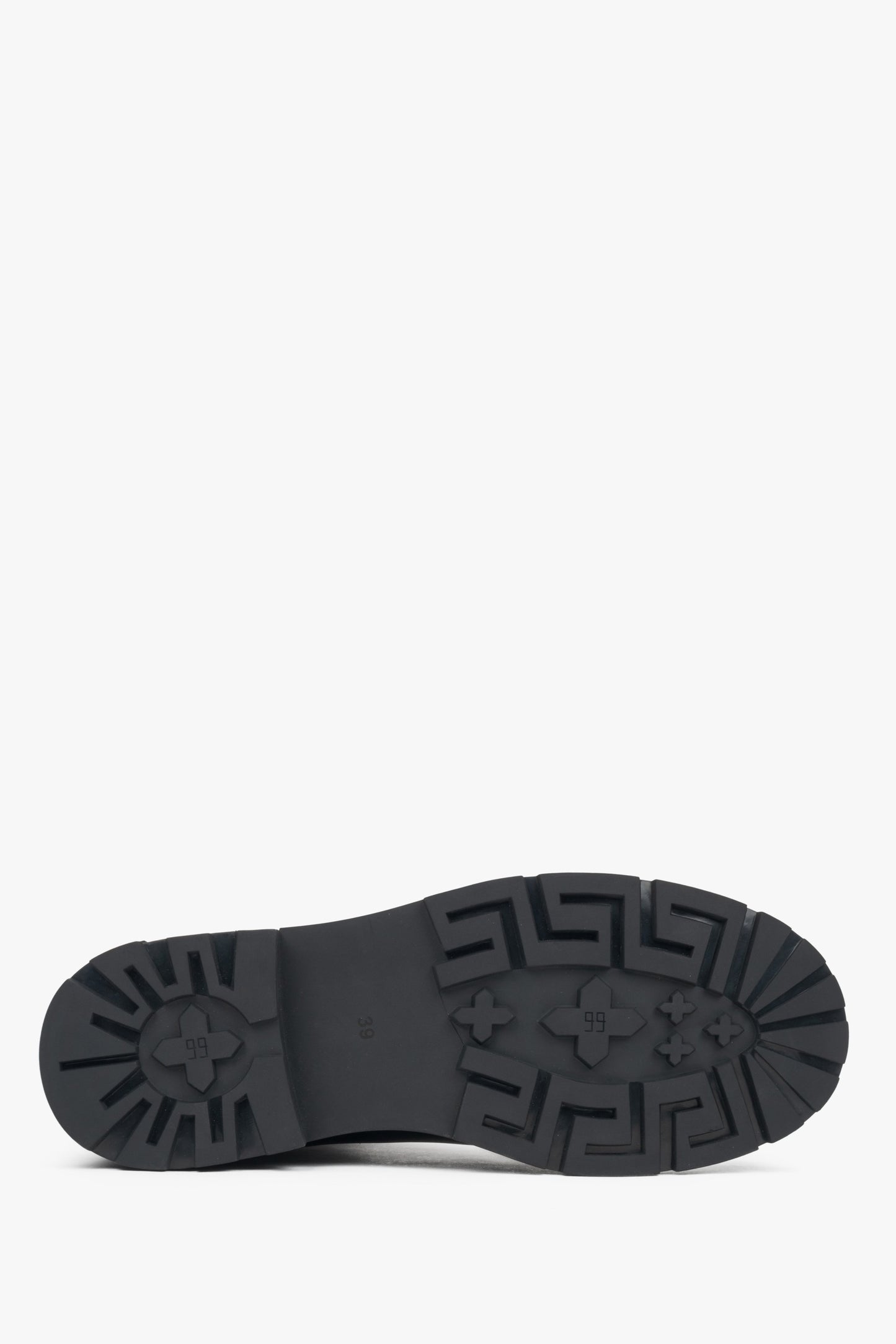 Black women's Chelsea boots – close-up of the sole.