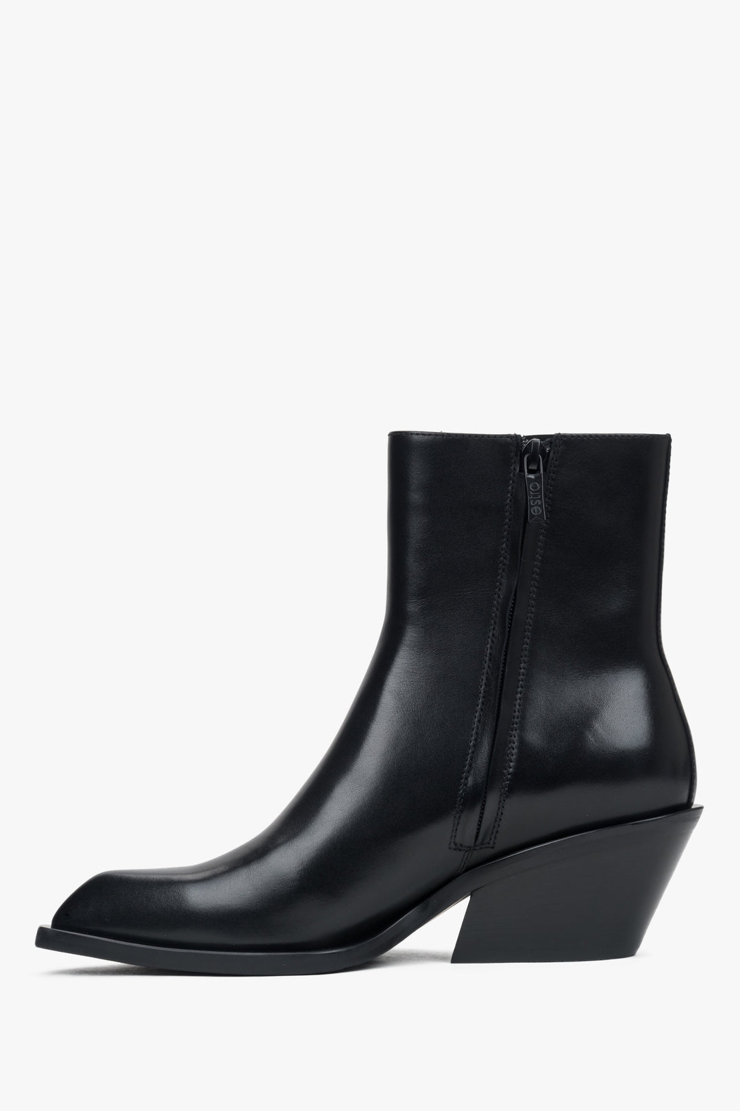 Niedrig geschnittene schwarze Lederstiefel für Damen Estro ER00116618