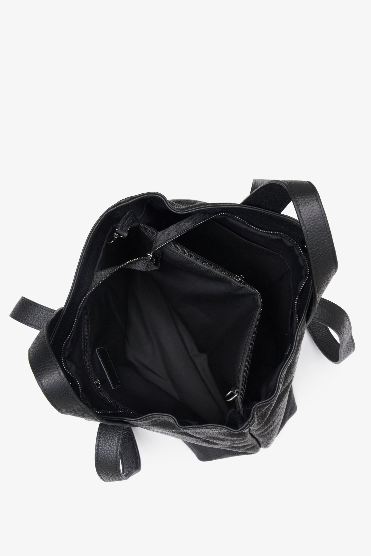 Schwarze Damen-Shopper-Tasche aus Naturleder von Estro – Nahaufnahme des Innenraums.