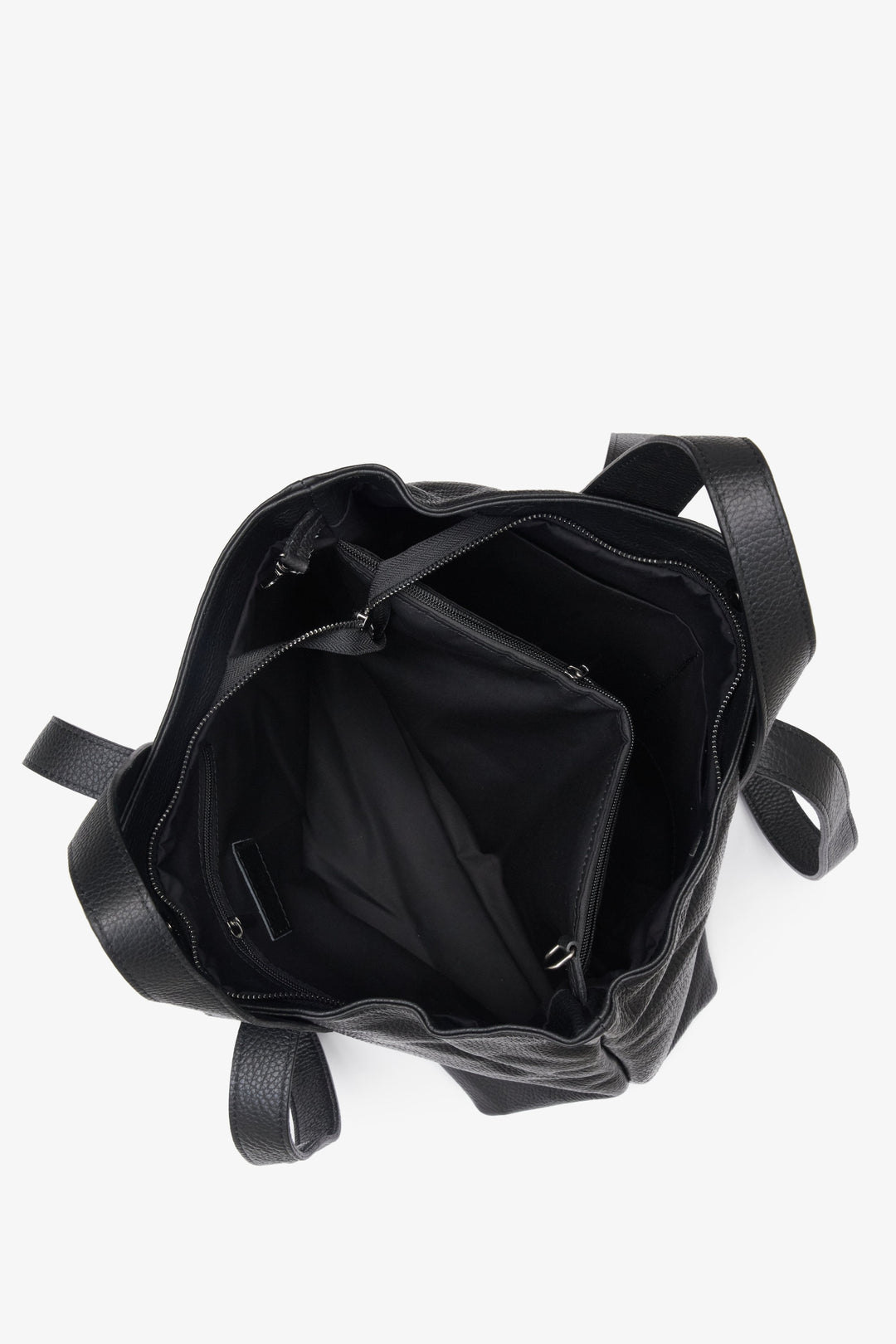 Schwarze Damen-Shopper-Tasche aus Naturleder von Estro – Nahaufnahme des Innenraums.