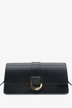 Damen-Handtasche aus schwarzem Leder mit goldfarbenen Akzenten.