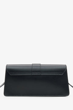 Damen-Handtasche in Schwarz von Estro – Rückseite.