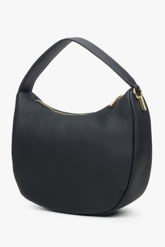 Damen-Handtasche in Halbmondform in Schwarz von Estro.