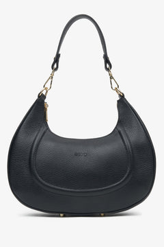 Schwarze Damen-Handtasche in Halbmondform aus edlem italienischem Echtleder Estro ER00116797.