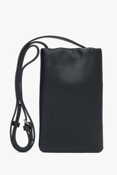 Schwarze Leder-Handytasche für Damen von Estro.
