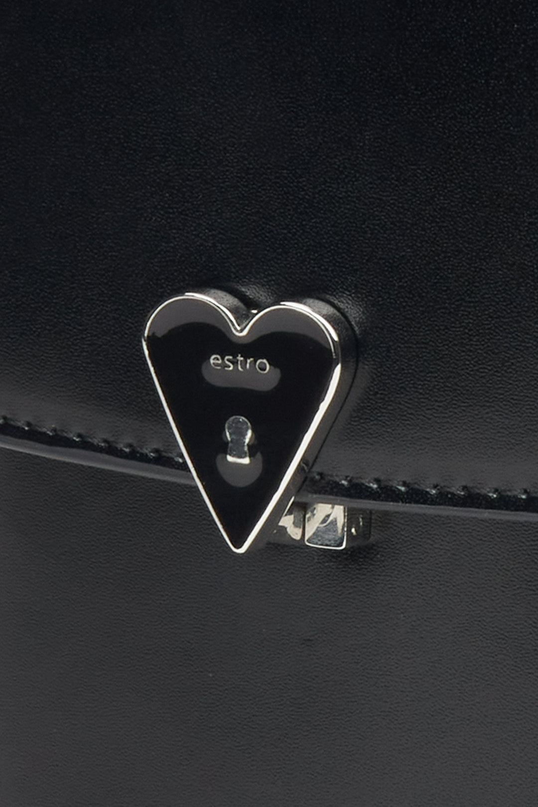 Schwarze Handytasche aus Leder für Damen von Estro – Details.